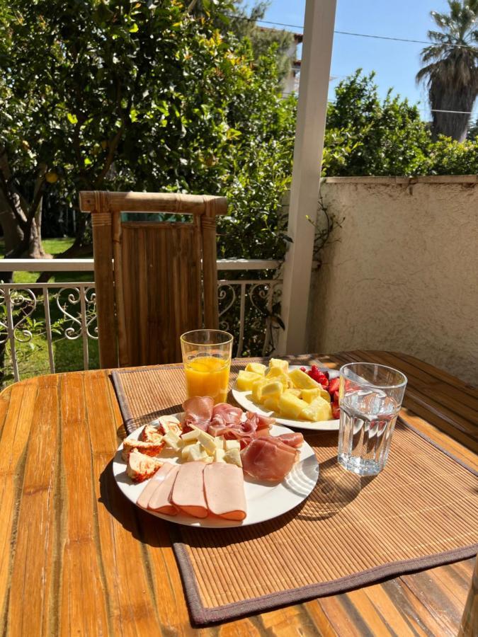 Koko'S Summer House Nea Makri Bagian luar foto